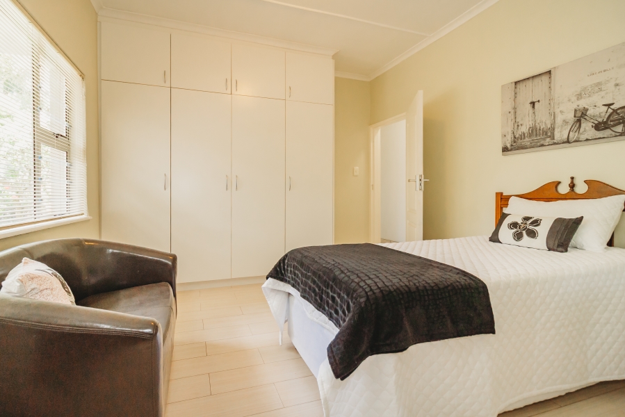 5 Bedroom Property for Sale in Heather Park Western Cape